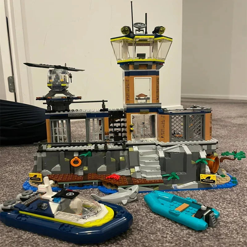 City Police Station Sea Prison Island Building Set